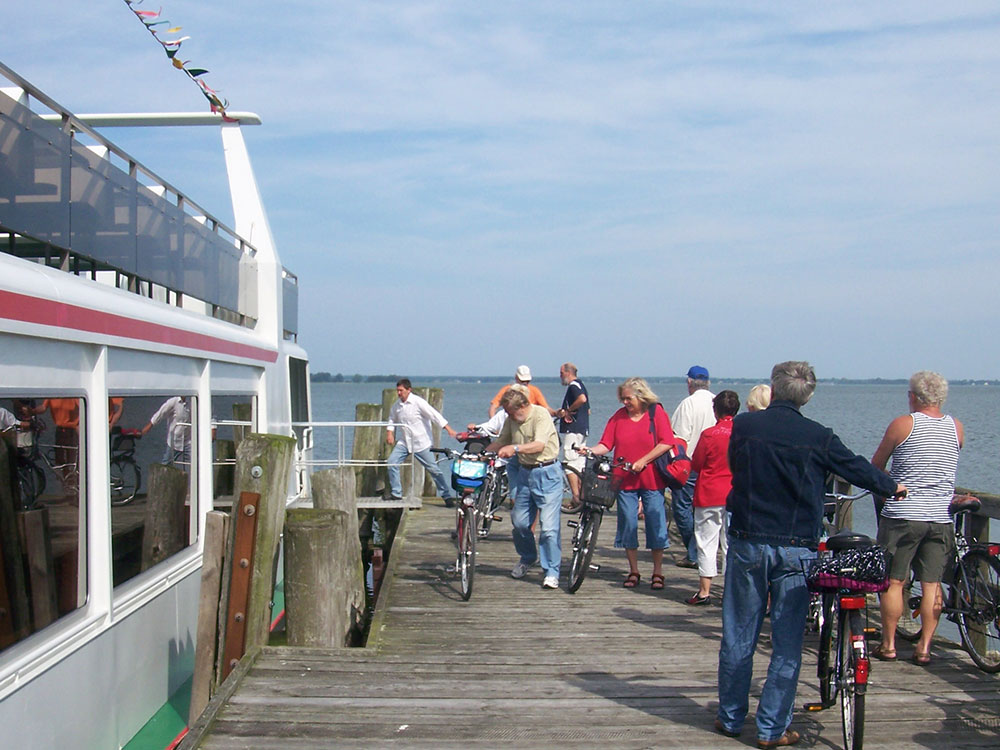 Zwischen Rostock und Stralsund befindet sich die idyllische Halbinsel Fischland - Darß - Zingst